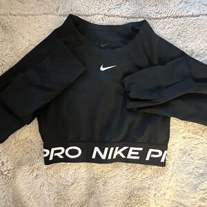 nike pro cropped long sleeve